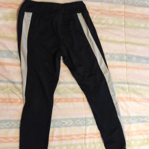 Set - Picture 3 of 3